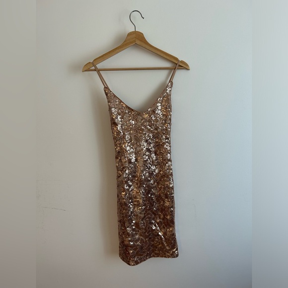 Sparkly dress - Picture 2 of 5